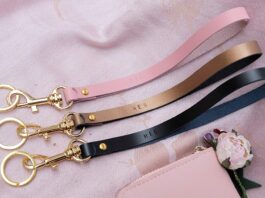 6 Practical Uses for Wristlet Straps