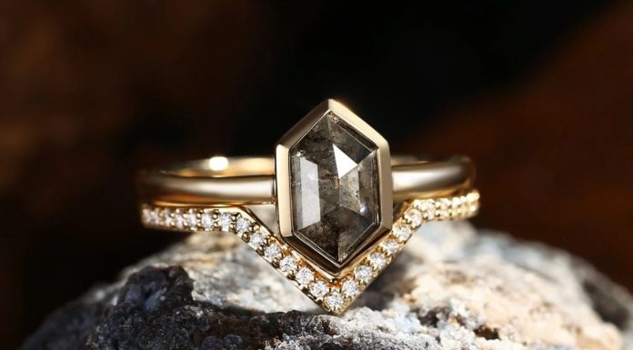 What Are the Advantages of Choosing Salt and Pepper Diamonds?